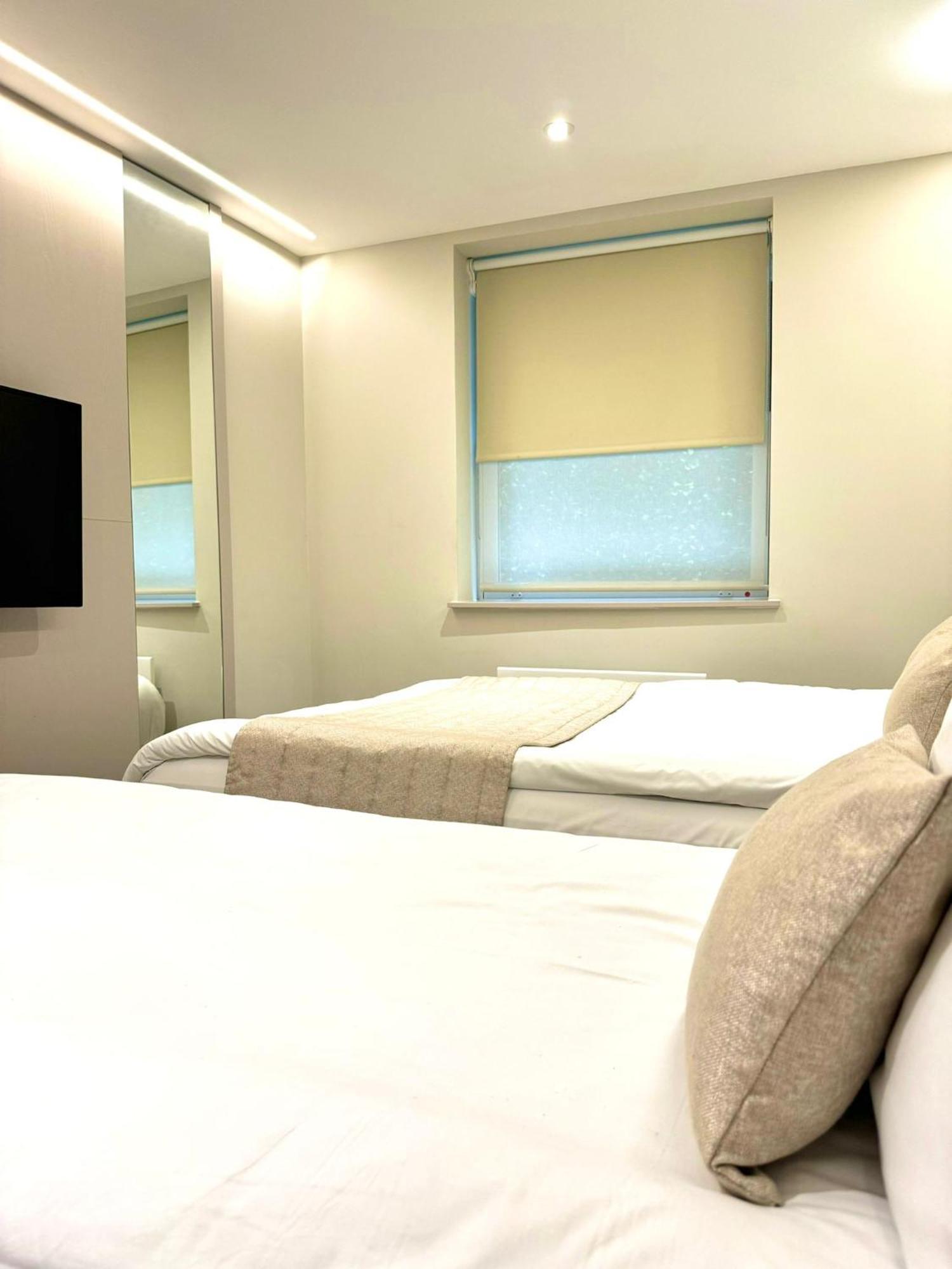 Aparthotel Nox Richmond Richmond  Esterno foto