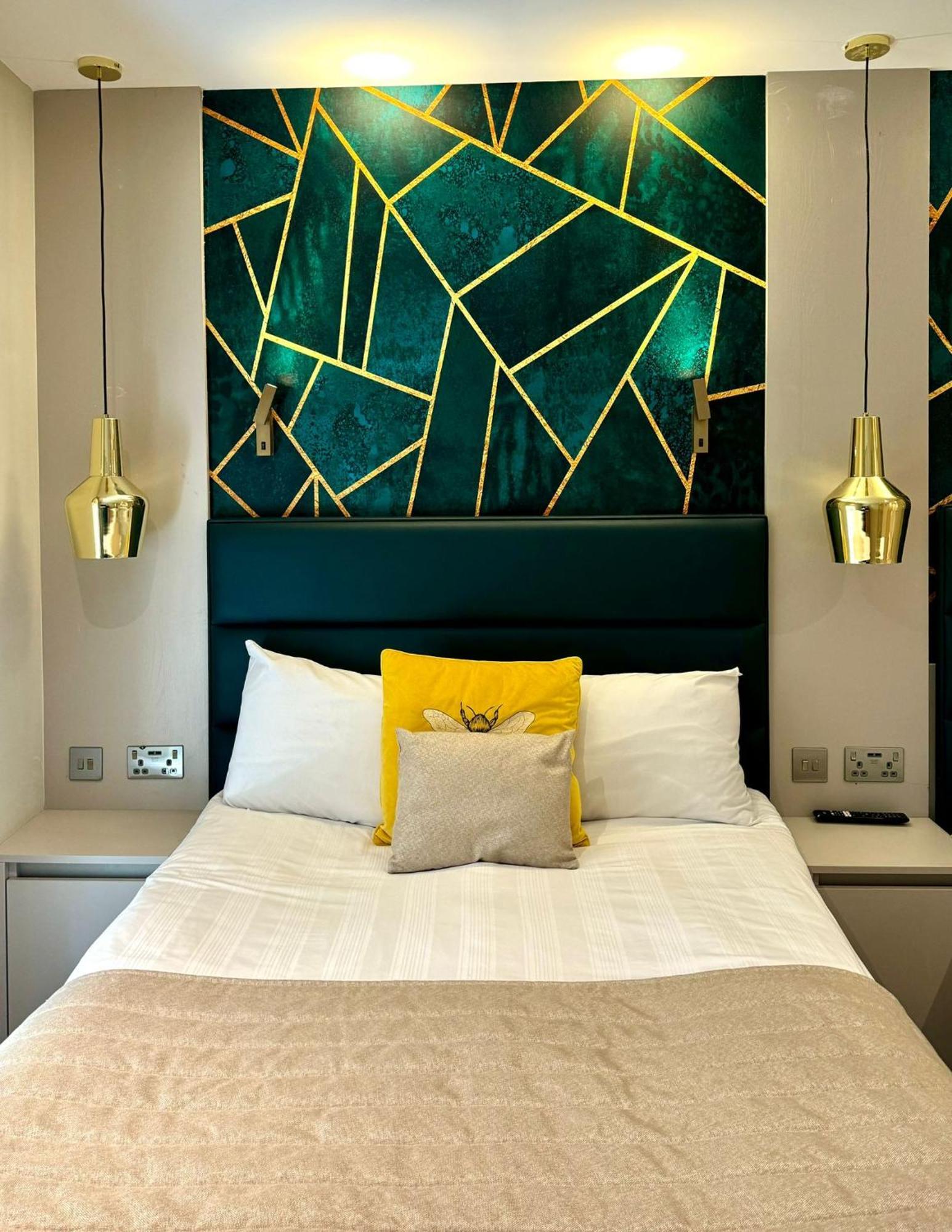 Aparthotel Nox Richmond Richmond  Esterno foto