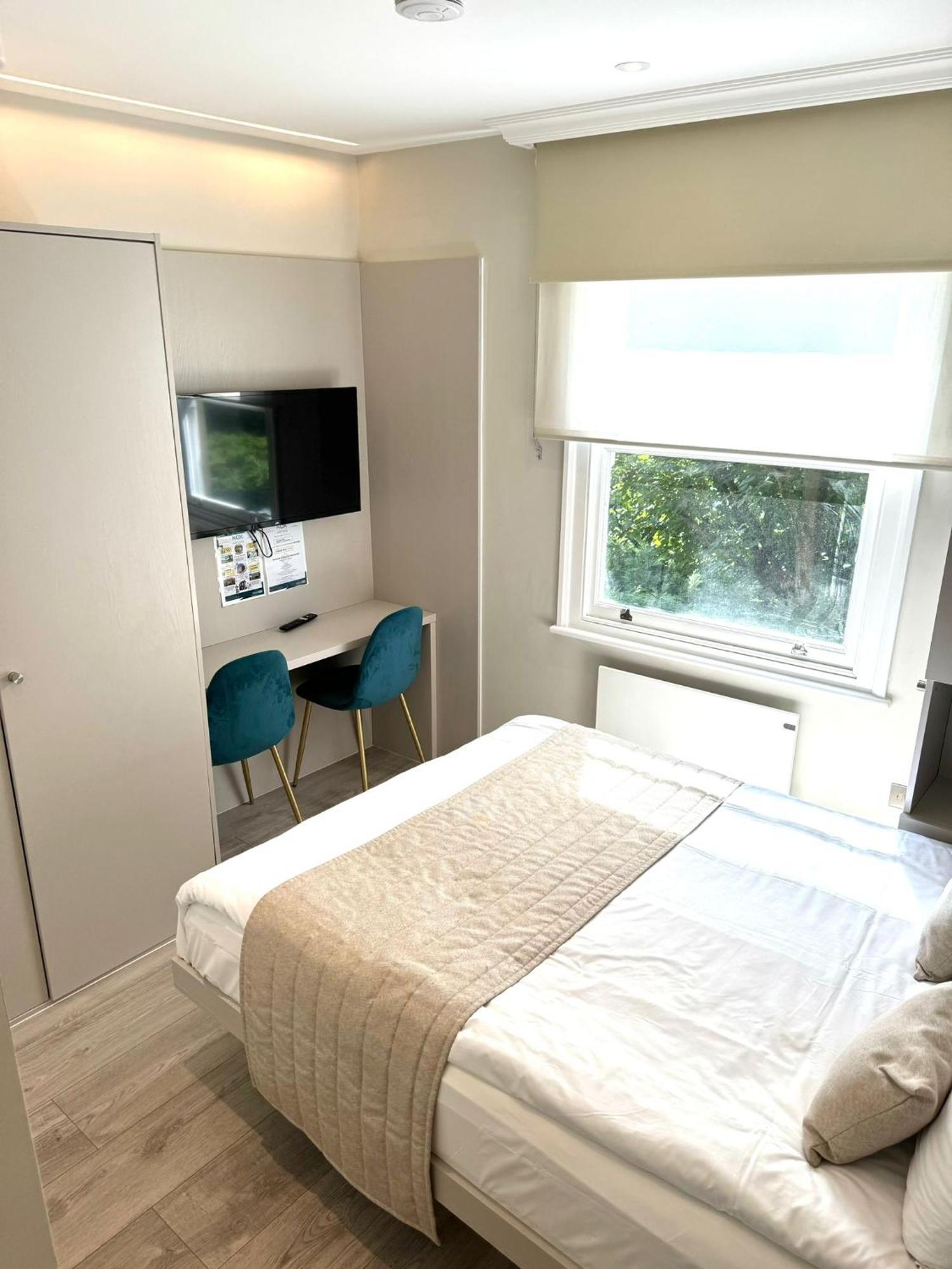 Aparthotel Nox Richmond Richmond  Esterno foto